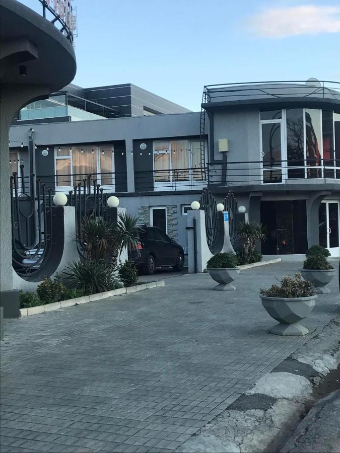Hotel Era Tbilisi Luaran gambar