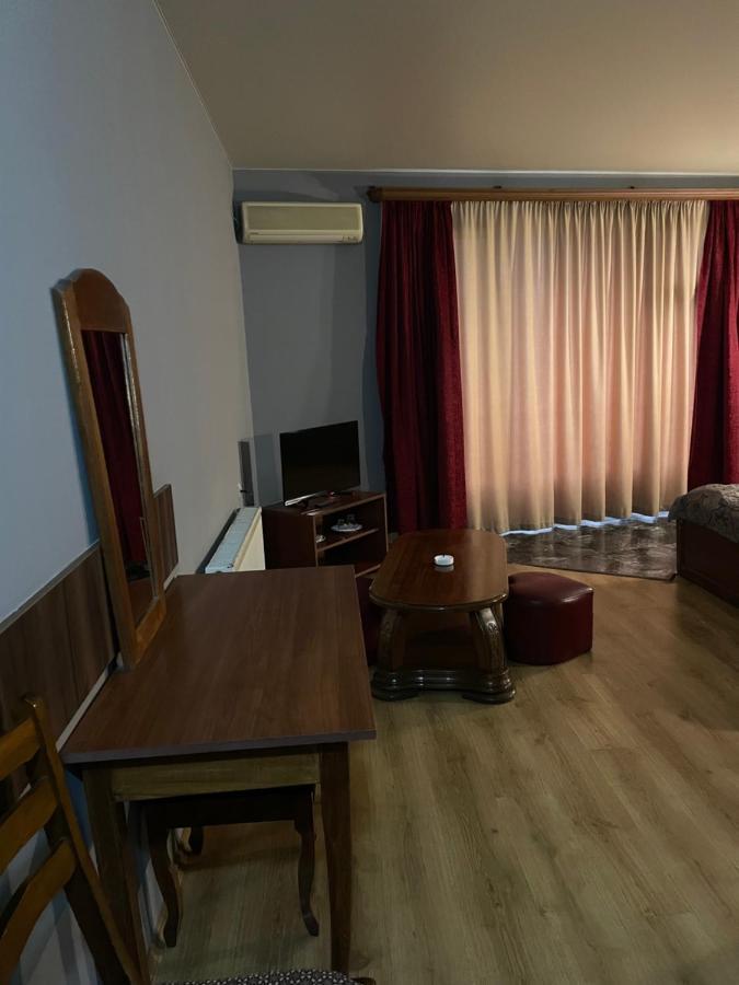 Hotel Era Tbilisi Luaran gambar