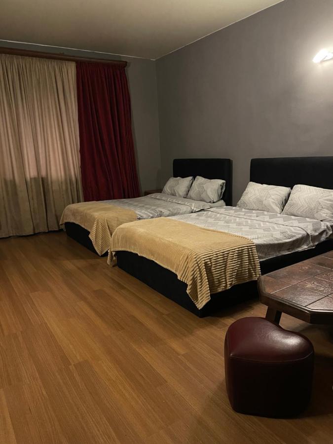 Hotel Era Tbilisi Luaran gambar