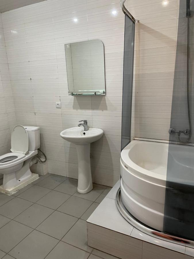 Hotel Era Tbilisi Luaran gambar